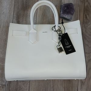 CHIC Aldo bag w/Crossbody strap *NEW*
